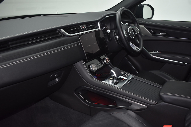 Jaguar F-PACE D200 MHEV R-Dynamic Black - U6345