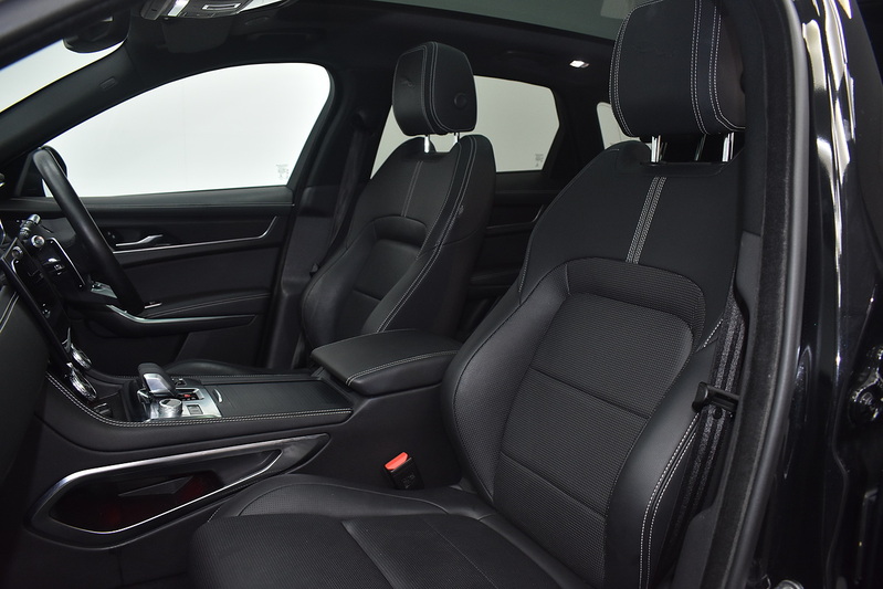 Jaguar F-PACE D200 MHEV R-Dynamic Black - U6345
