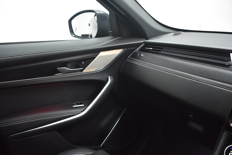 Jaguar F-PACE D200 MHEV R-Dynamic Black - U6345