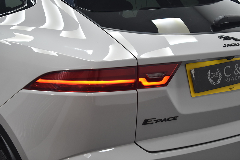 Jaguar E-PACE P200 MHEV R-Dynamic S - U6346