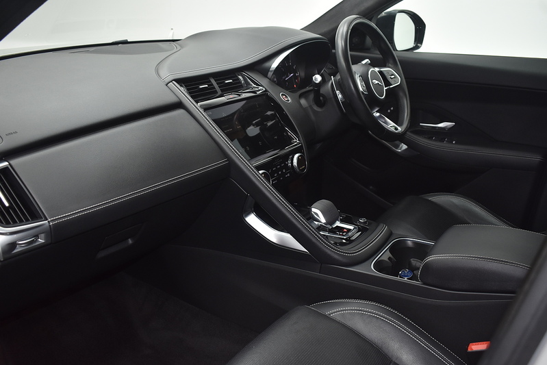 Jaguar E-PACE P200 MHEV R-Dynamic S - U6346