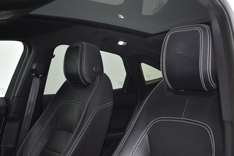 Jaguar E-PACE P200 MHEV R-Dynamic S - U6346