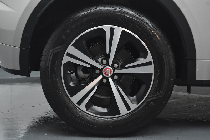 Jaguar E-PACE P200 MHEV R-Dynamic S - U6346