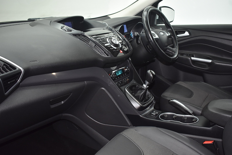 Ford Kuga TDCi Titanium - U6350