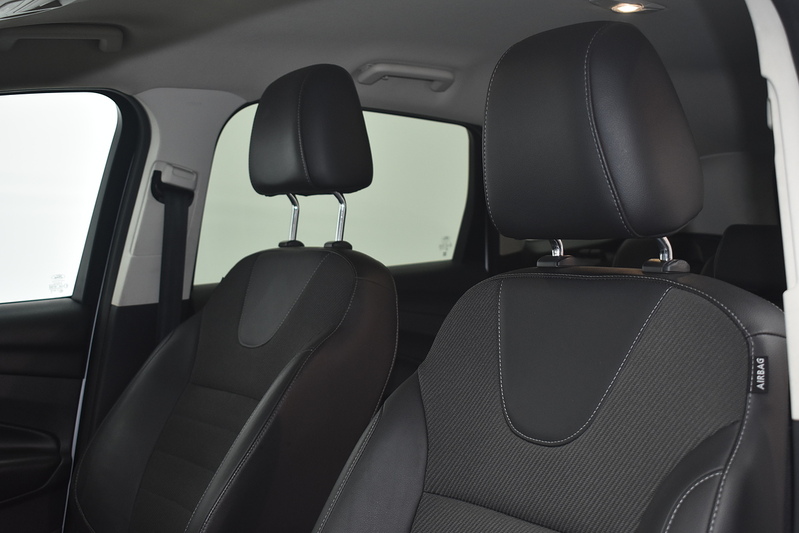 Ford Kuga TDCi Titanium - U6350