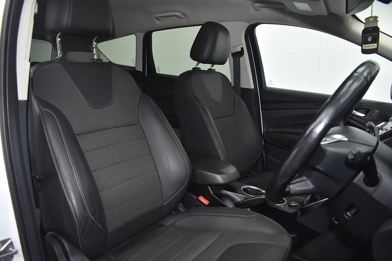 Ford Kuga TDCi Titanium - U6350