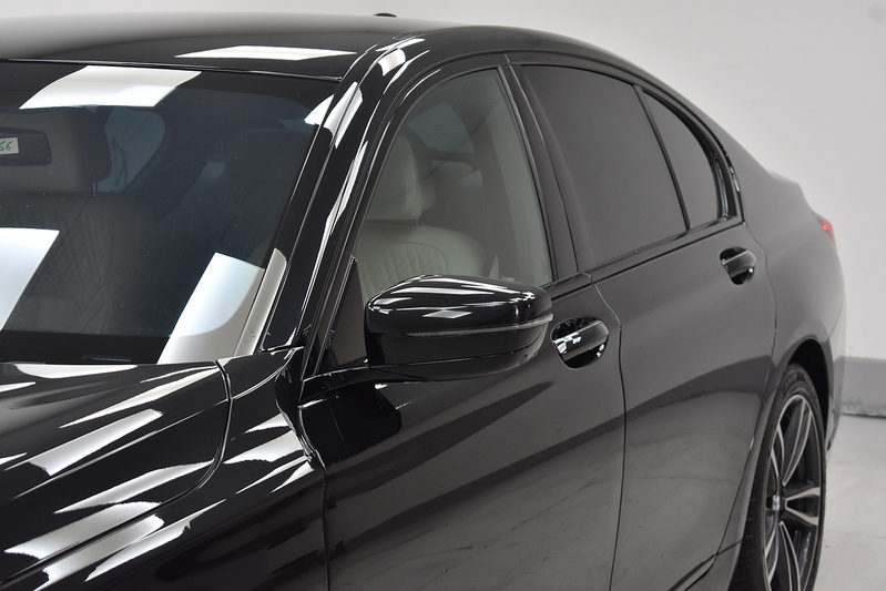 BMW 7 Series 730d MHT M Sport - U6351
