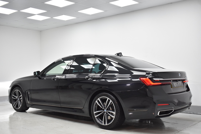 BMW 7 Series 730d MHT M Sport - U6351