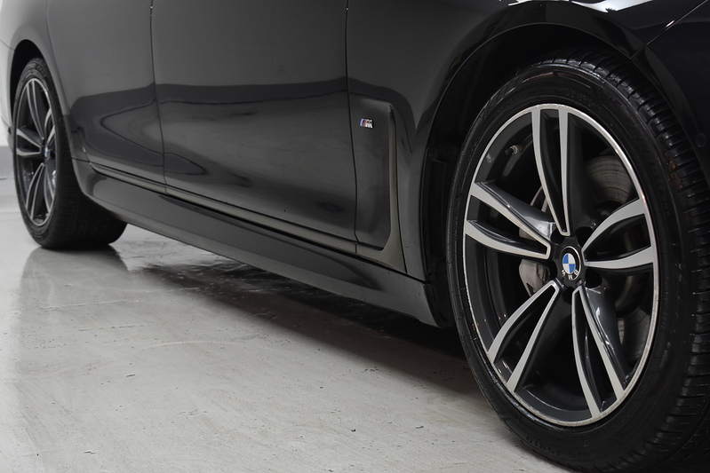 BMW 7 Series 730d MHT M Sport - U6351