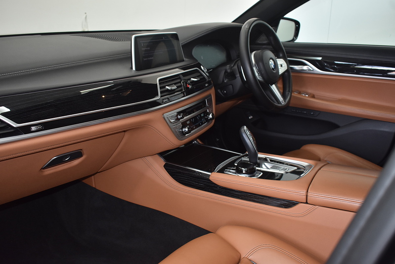 BMW 7 Series 730d MHT M Sport - U6351