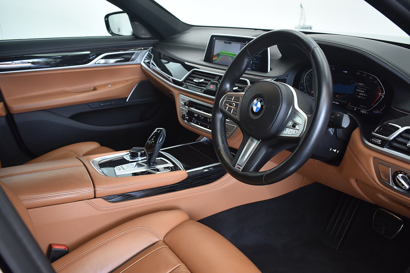 BMW 7 Series 730d MHT M Sport - U6351