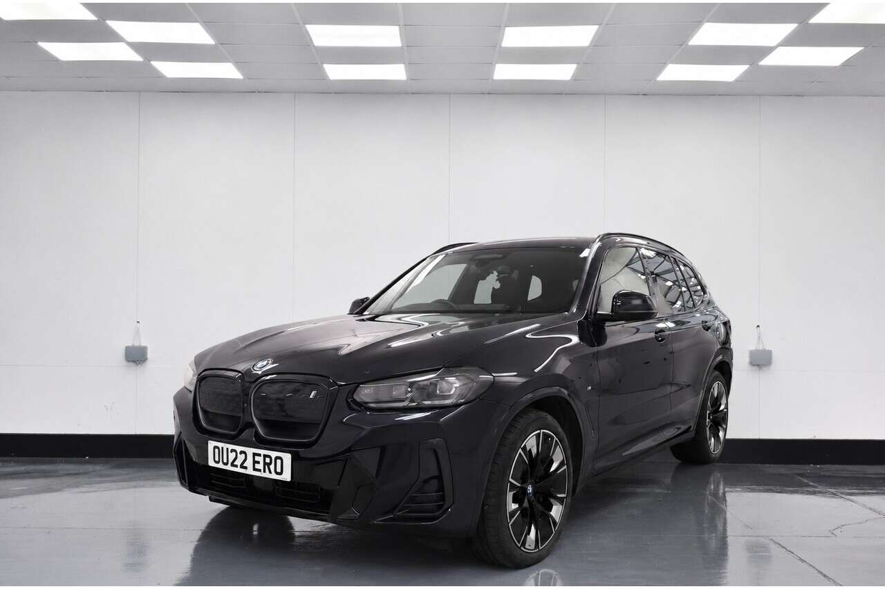 2022 BMW IX3