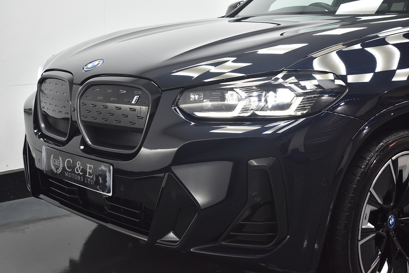 BMW iX3 M Sport Pro - U6362