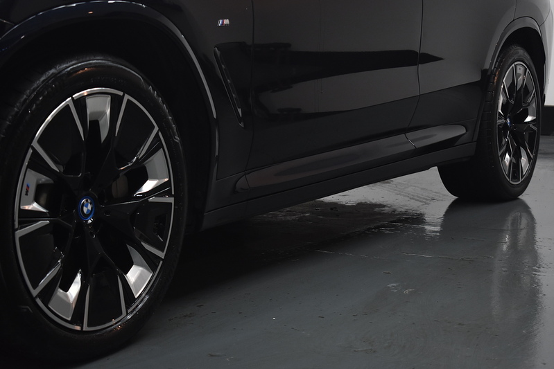 BMW iX3 M Sport Pro - U6362