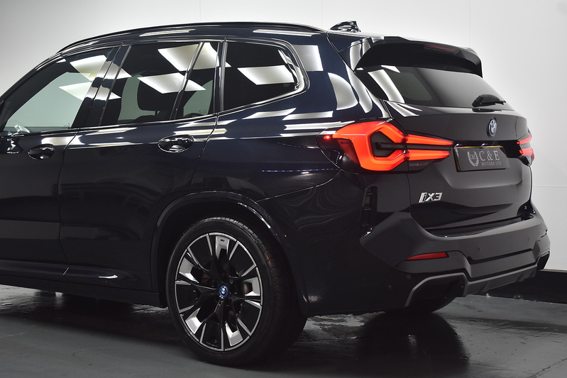 BMW iX3 M Sport Pro - U6362