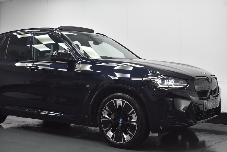 BMW iX3 M Sport Pro - U6362