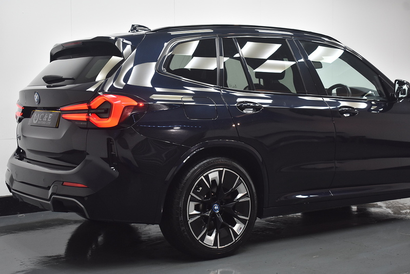BMW iX3 M Sport Pro - U6362