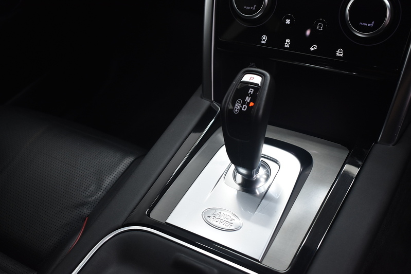 Land Rover Discovery Sport D200 MHEV R-Dynamic S Plus - U6364
