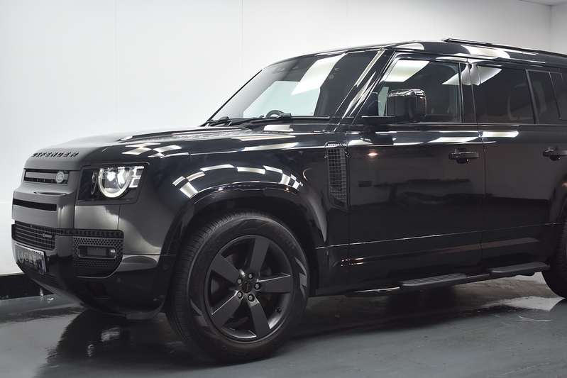 Land Rover Defender 110 D250 MHEV X-Dynamic S - U6365