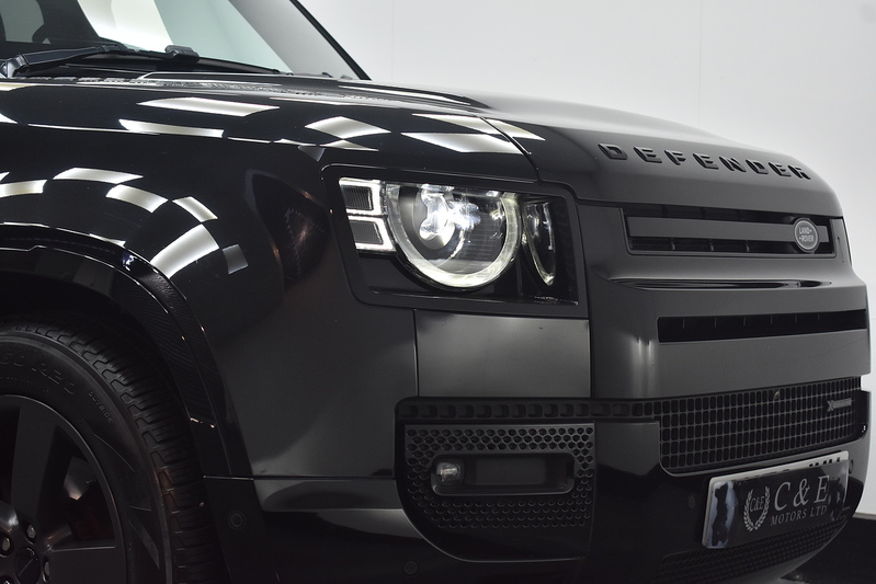 Land Rover Defender 110 D250 MHEV X-Dynamic S - U6365