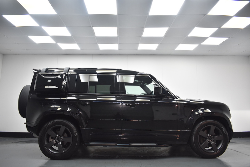 Land Rover Defender 110 D250 MHEV X-Dynamic S - U6365