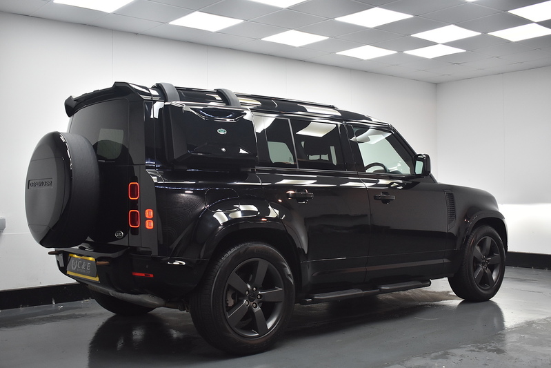 Land Rover Defender 110 D250 MHEV X-Dynamic S - U6365