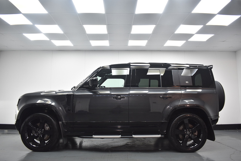 Land Rover Defender 110 D300 MHEV X-Dynamic HSE - U6368
