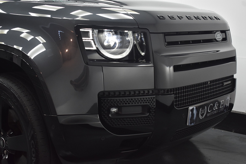 Land Rover Defender 110 D300 MHEV X-Dynamic HSE - U6368