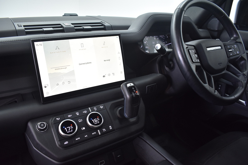 Land Rover Defender 110 D300 MHEV X-Dynamic HSE - U6368