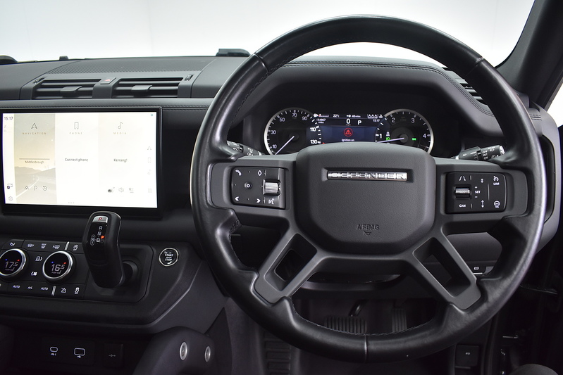 Land Rover Defender 110 D300 MHEV X-Dynamic HSE - U6368