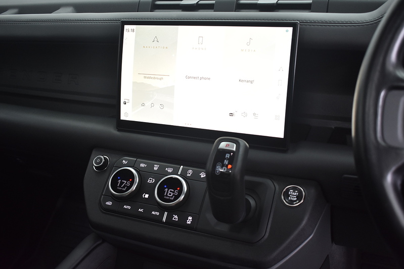 Land Rover Defender 110 D300 MHEV X-Dynamic HSE - U6368