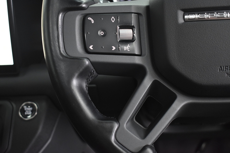 Land Rover Defender 110 D300 MHEV X-Dynamic HSE - U6368