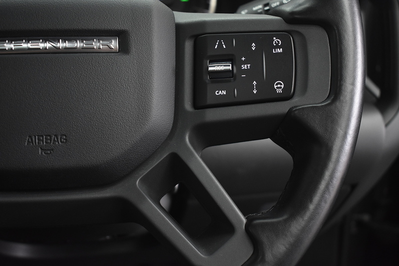 Land Rover Defender 110 D300 MHEV X-Dynamic HSE - U6368
