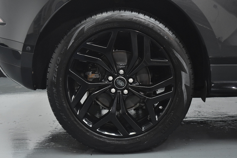 Land Rover Range Rover Evoque D180 R-Dynamic SE - U6370