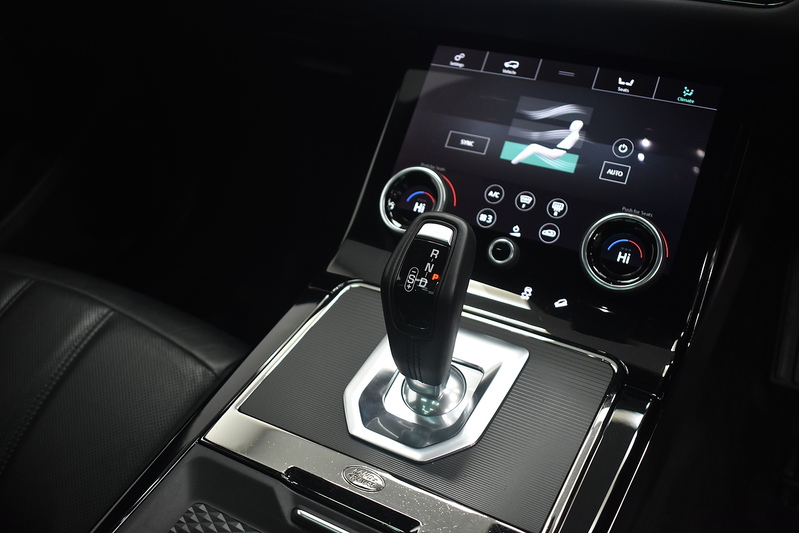 Land Rover Range Rover Evoque D180 R-Dynamic SE - U6370
