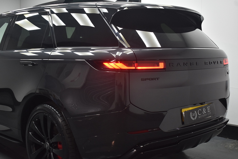 Land Rover Range Rover Sport D300 MHEV Dynamic SE - U6374