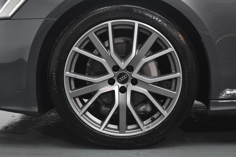 Audi A6 Avant TFSI Black Edition - U6377