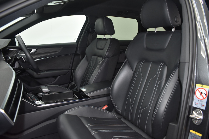 Audi A6 Avant TFSI Black Edition - U6377