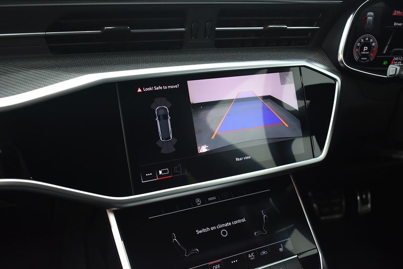 Audi A6 Avant TFSI Black Edition - U6377