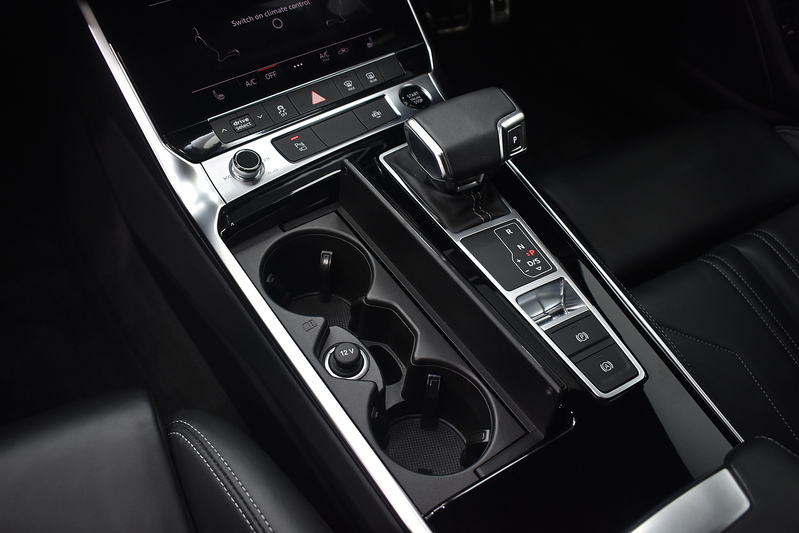 Audi A6 Avant TFSI Black Edition - U6377