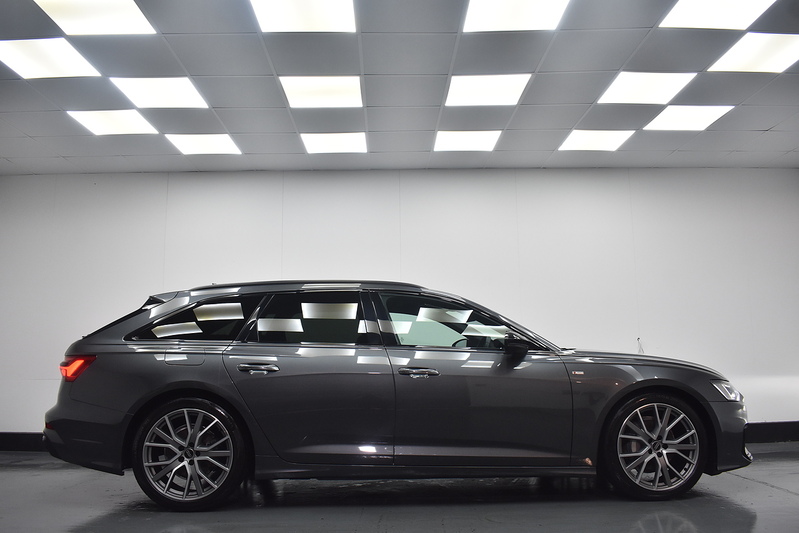 Audi A6 Avant TFSI Black Edition - U6377