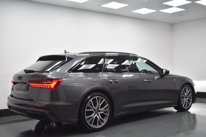 Audi A6 Avant TFSI Black Edition - U6377