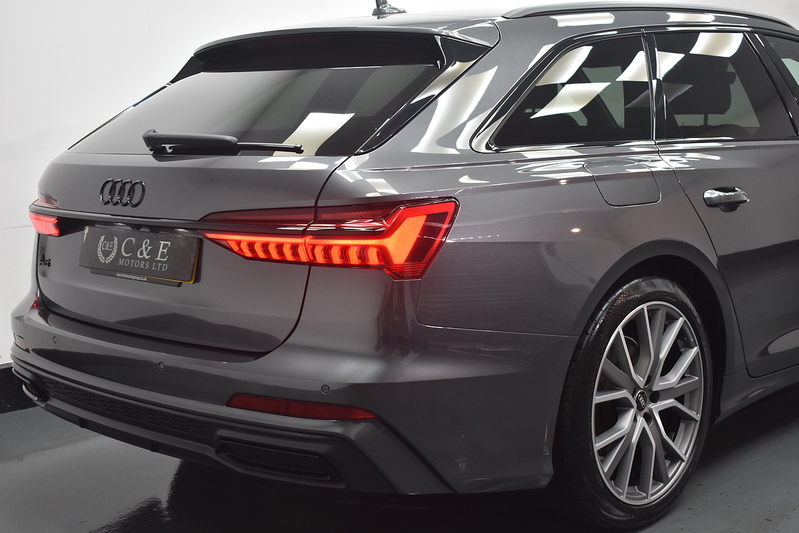 Audi A6 Avant TFSI Black Edition - U6377