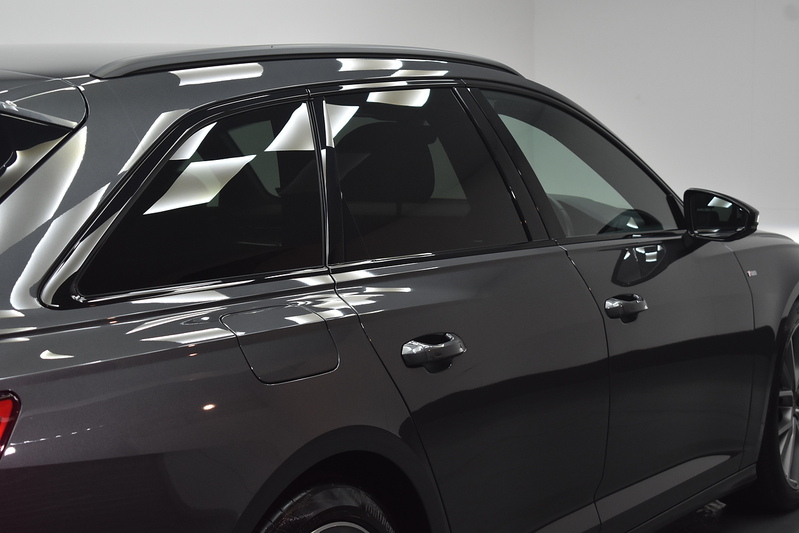 Audi A6 Avant TFSI Black Edition - U6377