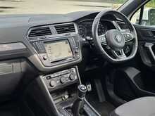 Volkswagen Tiguan TDI BlueMotion Tech R-Line - U53722