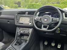 Volkswagen Tiguan TDI BlueMotion Tech R-Line - U53722