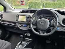 Toyota Yaris VVT-h Icon Tech - U53808
