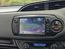 Toyota Yaris VVT-h Icon Tech - U53808