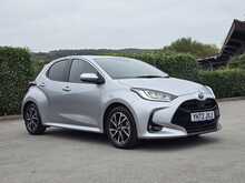 Toyota Yaris VVT-h Design - U53811