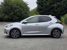 Toyota Yaris VVT-h Design - U53811